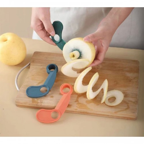 Plastik Pratik Elma Dilimleyici 